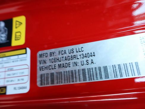 Used 2024 Jeep Gladiator Sport image 39