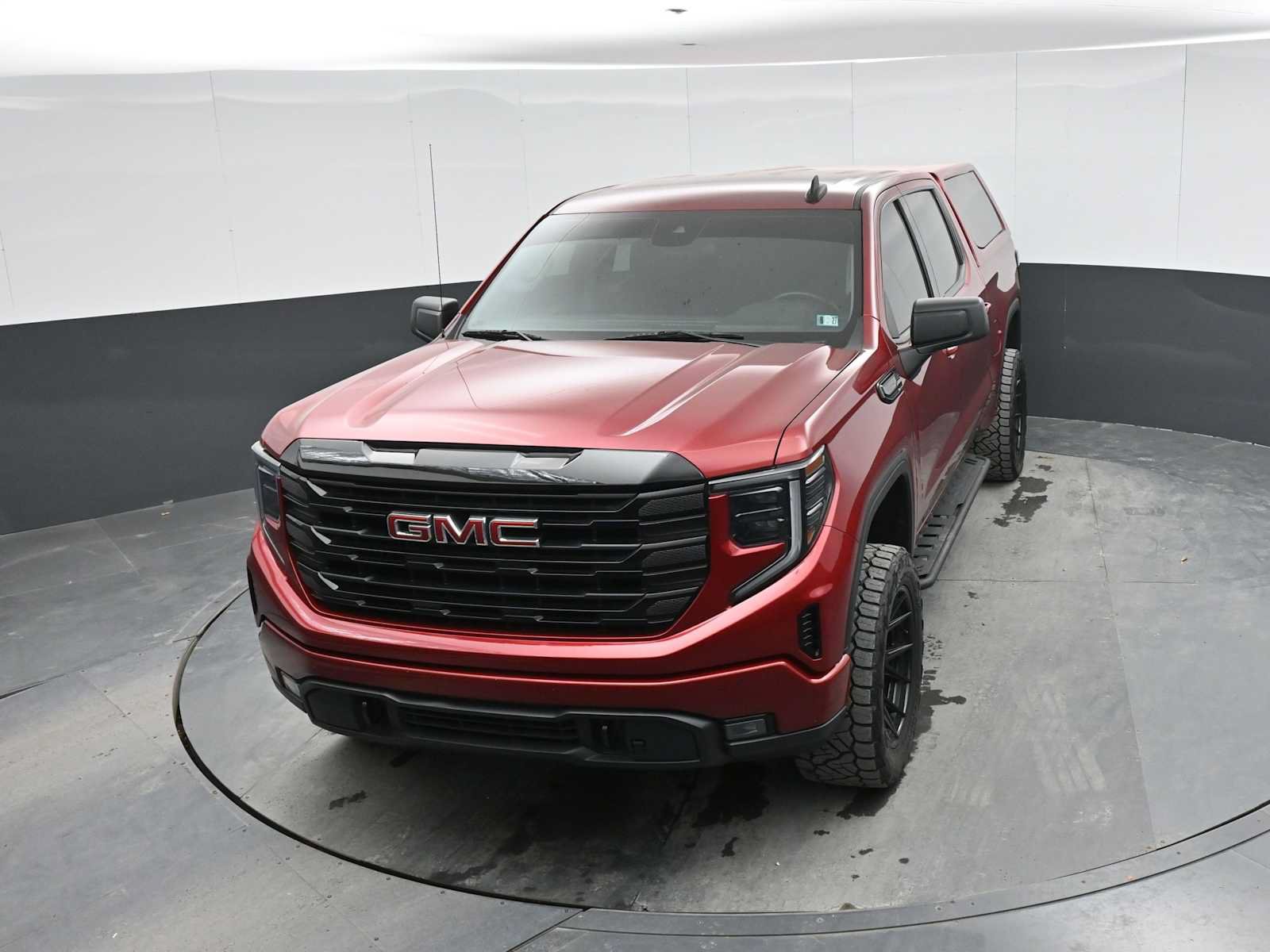 Used 2022 GMC Sierra 1500 Elevation w/ X31 Off-Road Package AWD/4WD image 16