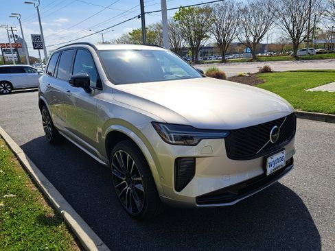 New 2026 Volvo XC90 B6 Ultra w/ Lounge Package AWD/4WD image 2