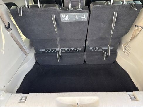 Used 2020 Chrysler Voyager Lxi image 30