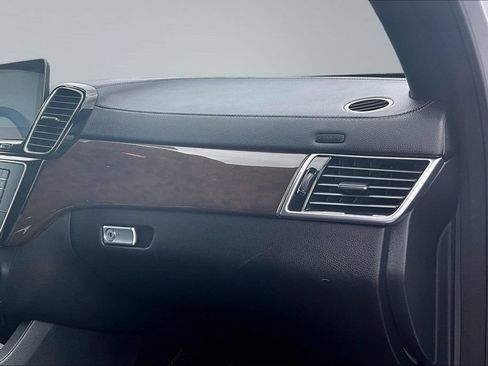Used 2017 Mercedes-Benz GLS 450 4MATIC image 15