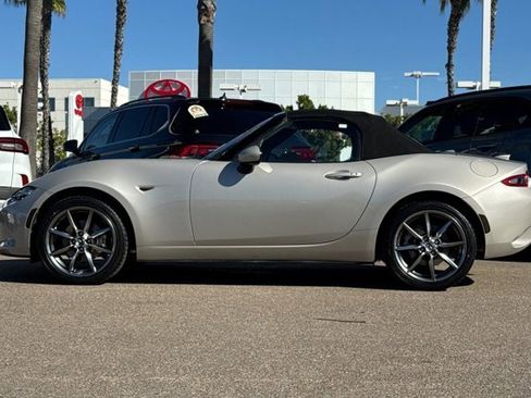Used 2022 MAZDA MX-5 Miata Grand Touring image 3