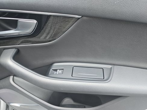 Used 2018 Audi Q7 3.0T Prestige image 12