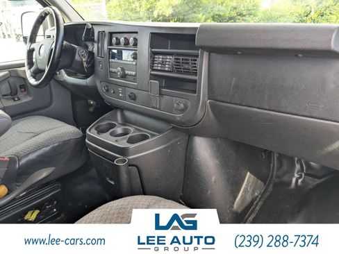 Used 2015 Chevrolet Express 2500 image 15