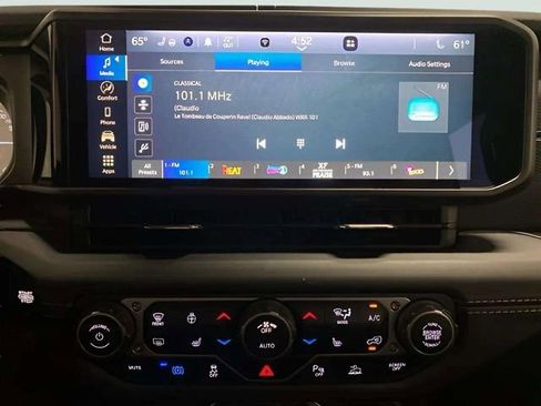 Used 2025 Jeep Wrangler Unlimited Rubicon 4xe w/ Safety Group AWD/4WD image 37