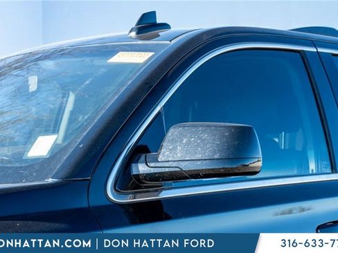 Used 2018 GMC Yukon SLT w/ HD Trailering Package image 30