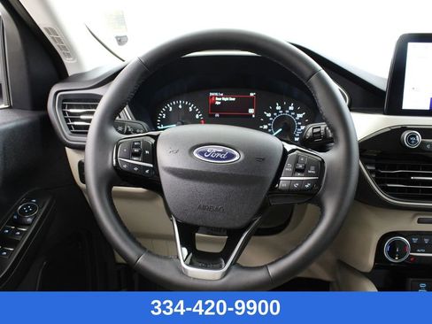 Used 2022 Ford Escape SEL w/ Class II Trailer Tow Package image 21