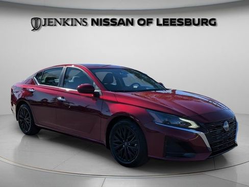 New 2025 Nissan Altima 2.5 SV w/ SV Special Edition Package FWD image 11