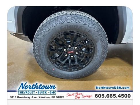 New 2026 GMC Canyon Elevation w/ Convenience Package image 25