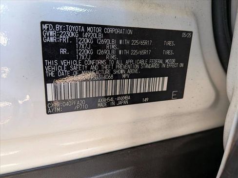 Certified 2025 Toyota RAV4 XLE AWD/4WD image 24