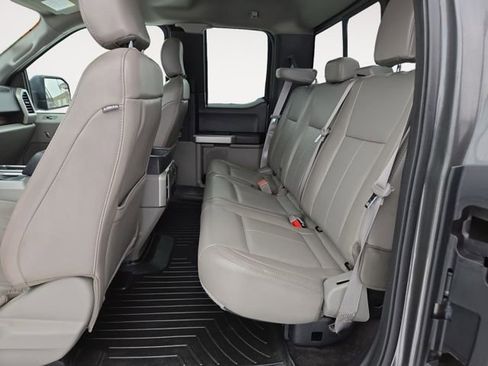 Used 2018 Ford F150 Lariat w/ Trailer Tow Package image 13