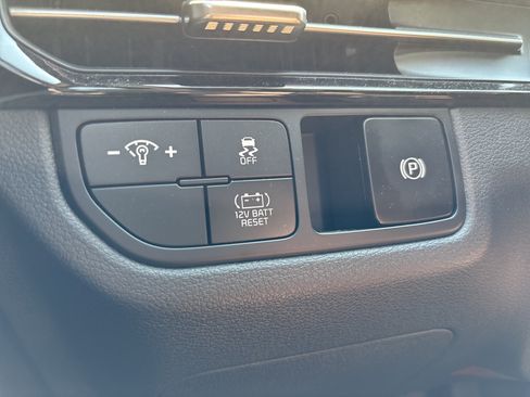 Used 2026 Kia Sportage S AWD/4WD image 32