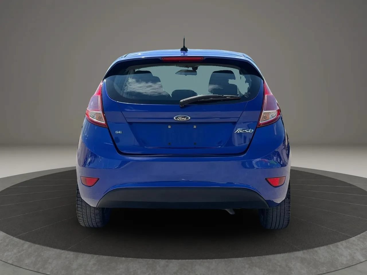 Used 2015 Ford Fiesta SE w/ Equipment Group 201A FWD image 6