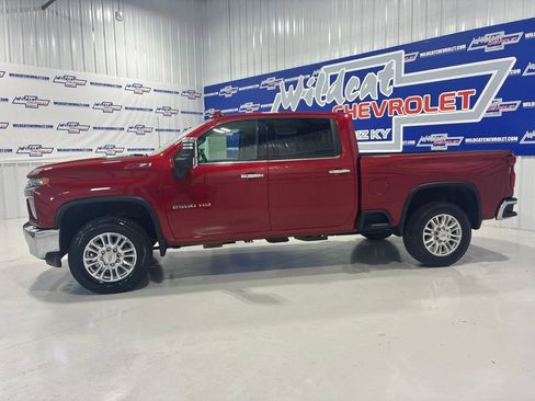 Used 2022 Chevrolet Silverado 2500 LTZ w/ LTZ Plus Package AWD/4WD image 3