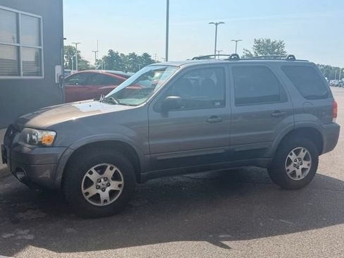 Used 2005 Ford Escape Limited FWD image 5