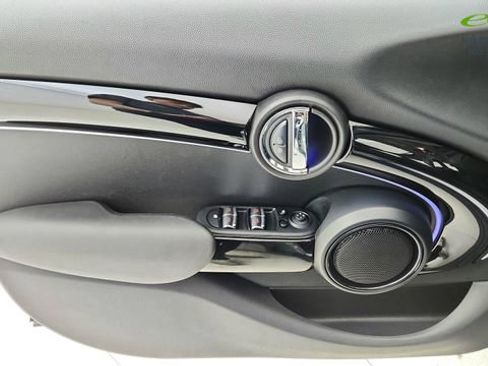 Used 2023 MINI Cooper S image 34