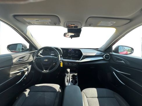 Used 2026 Chevrolet Trax LS FWD image 13