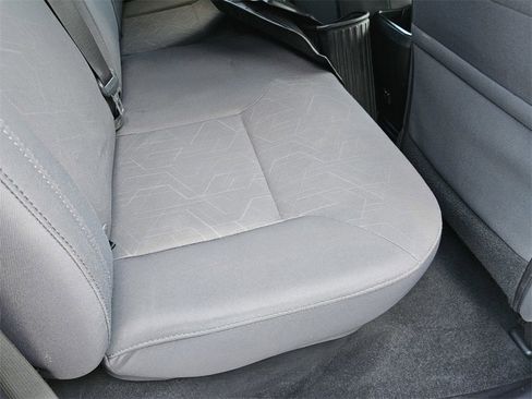 Used 2018 Toyota Tacoma TRD Sport image 29