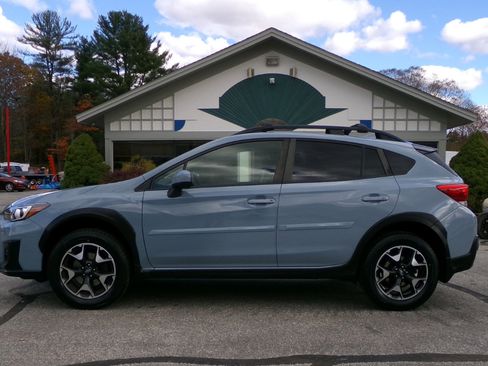Used 2019 Subaru Crosstrek 2.0i Premium w/ Eyesight System image 2