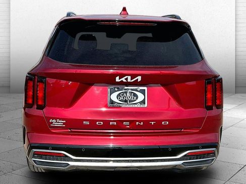 Used 2022 Kia Sorento S w/ Panoramic Sunroof Package FWD image 6