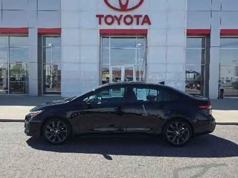 Used 2024 Toyota Corolla XSE FWD image 2