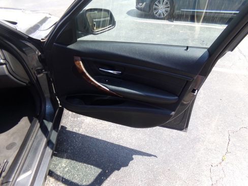 Used 2013 BMW 328i xDrive Sedan image 34