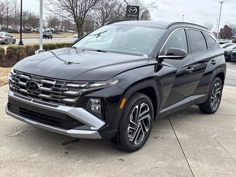 Used 2025 Hyundai Tucson Limited image 12