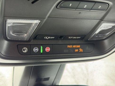 Certified 2023 Chevrolet Traverse LT image 18