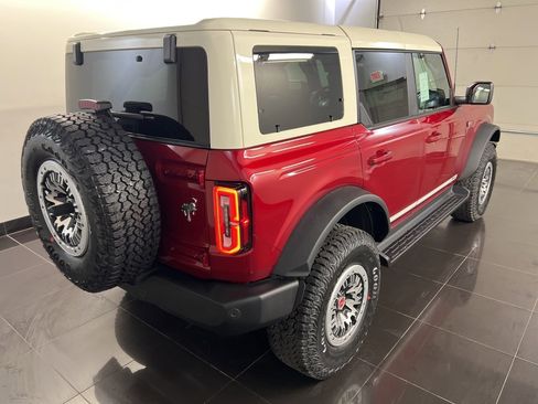 New 2026 Ford Bronco Outer Banks image 6