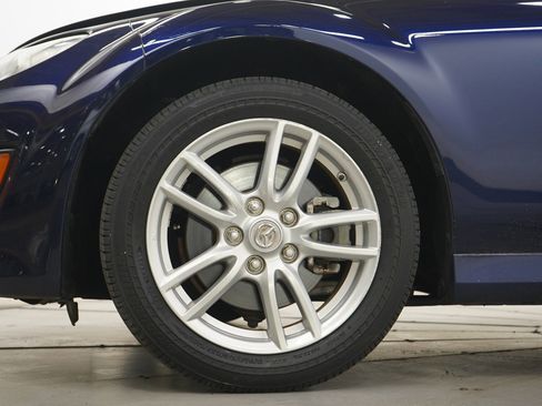 Used 2010 MAZDA MX-5 Miata Sport RWD image 22
