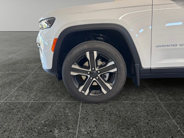New 2027 Jeep Grand Cherokee Limited AWD/4WD image 29