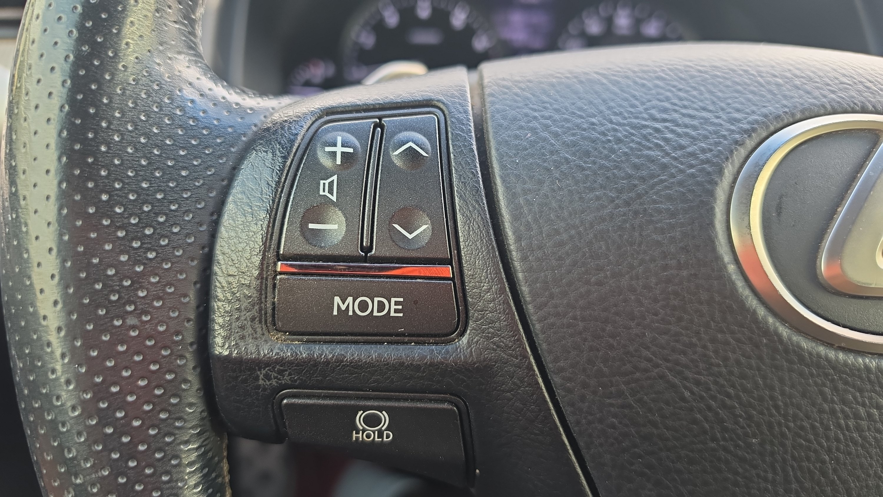 Used 2013 Lexus LS 460 w/ F-Sport Pkg RWD image 13