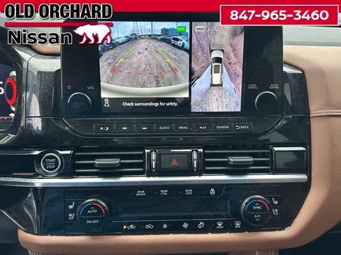 Used 2023 Nissan Pathfinder Platinum AWD/4WD image 17