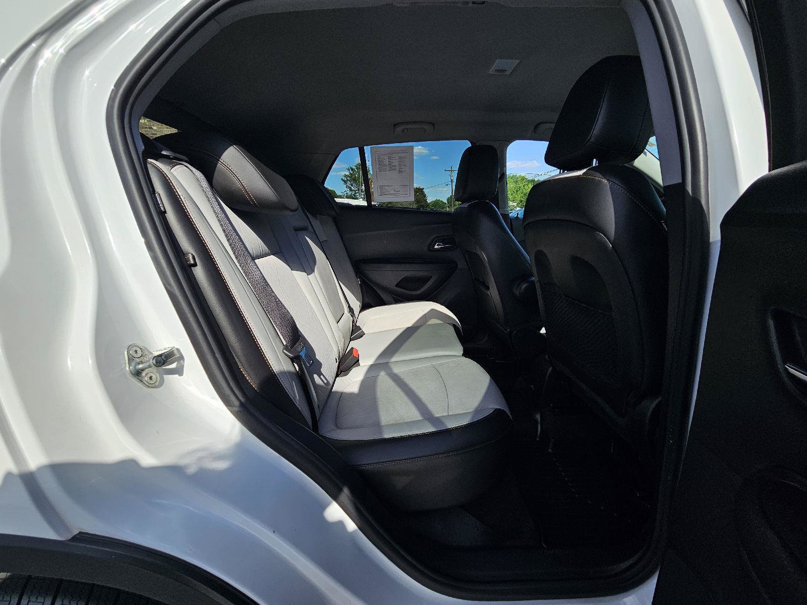 Used 2019 Chevrolet Trax LT w/ Driver Confidence Package FWD image 16