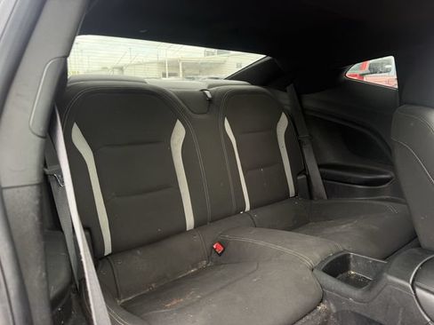 Used 2020 Chevrolet Camaro LT RWD image 27