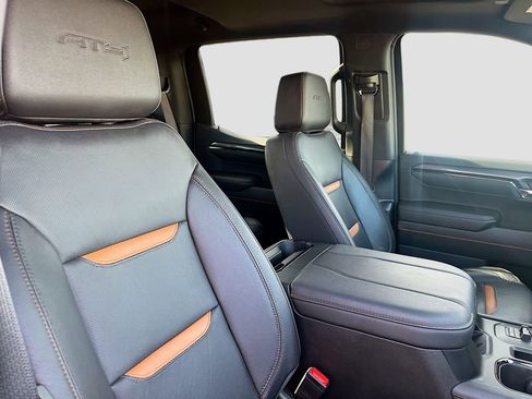 Used 2024 GMC Sierra 1500 AT4 w/ Technology Package image 29