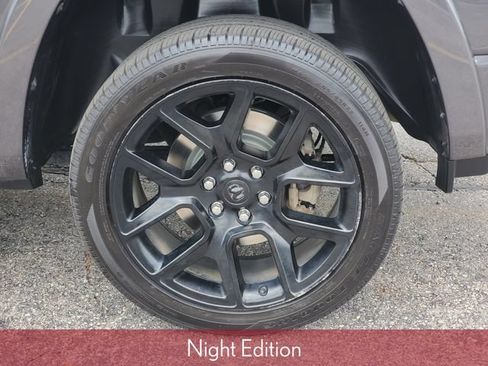 Used 2021 RAM 1500 Laramie AWD/4WD image 6