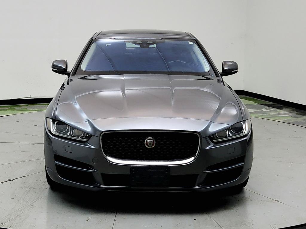 Used 2017 Jaguar XE Premium AWD/4WD image 2