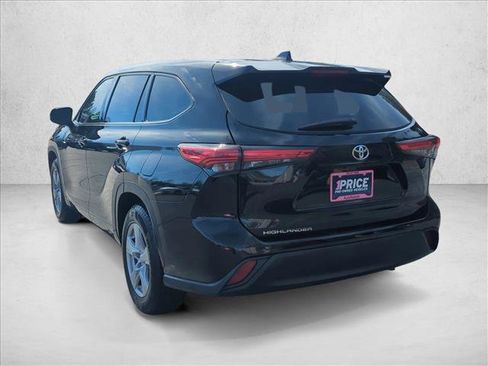 Used 2020 Toyota Highlander L image 8