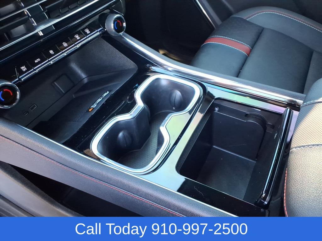 Used 2025 Chevrolet Traverse RS w/ LPO, Floor Liner Package FWD image 27