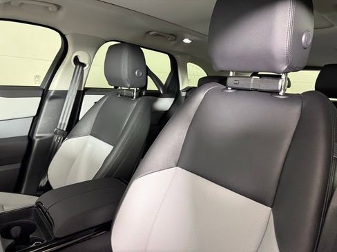 Certified 2025 Land Rover Range Rover Velar S image 14