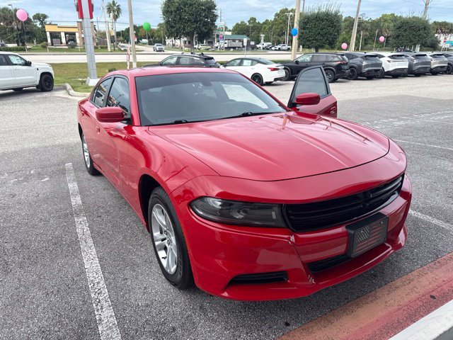 Used 2022 Dodge Charger SXT RWD image 2