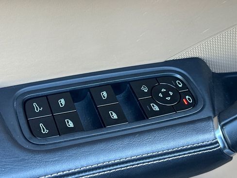 Used 2021 Porsche Cayenne GTS image 15