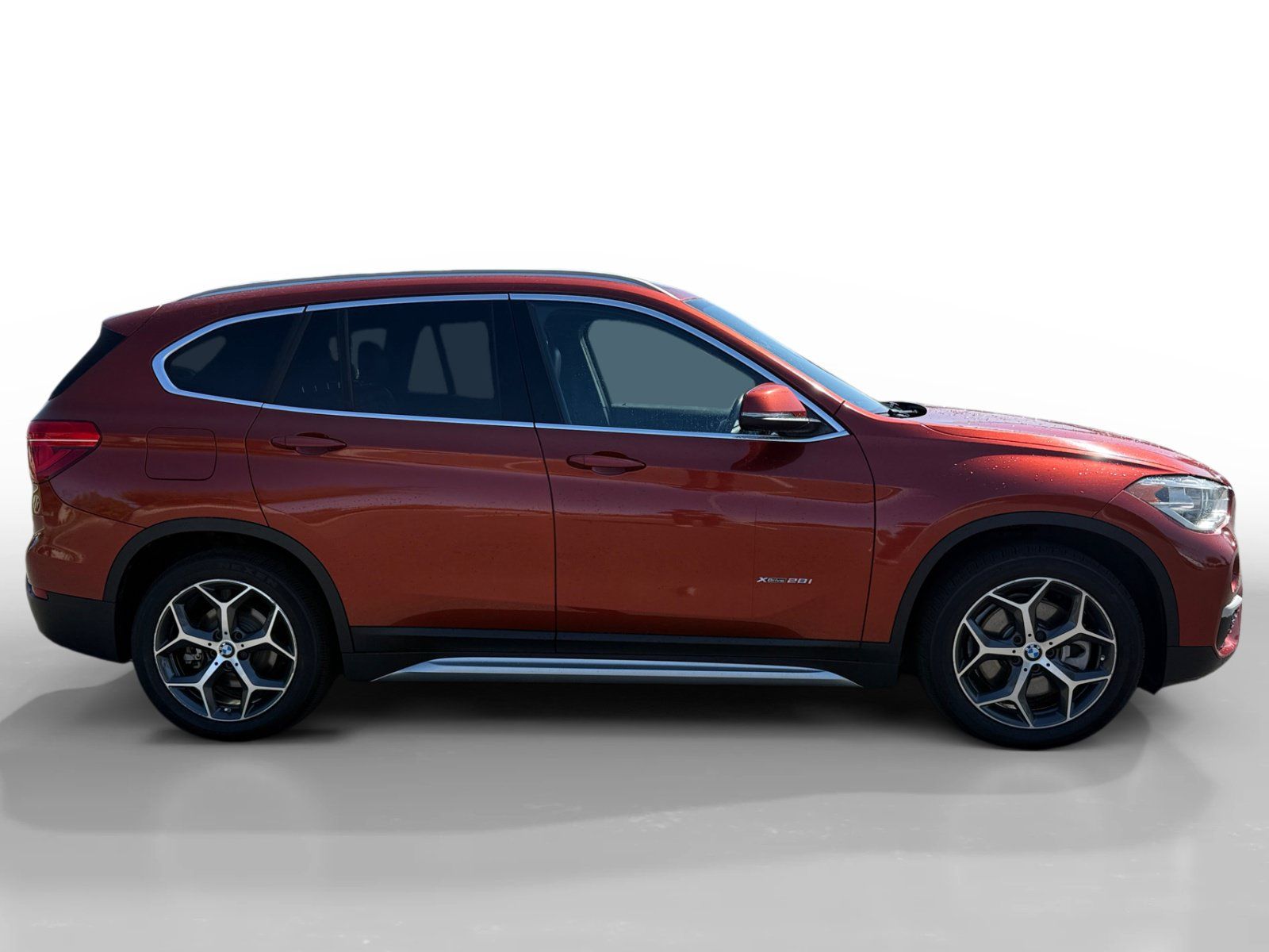 Used 2018 BMW X1 xDrive28i AWD/4WD image 6