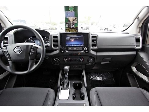 Certified 2024 Nissan Frontier SV w/ Technology Package image 7