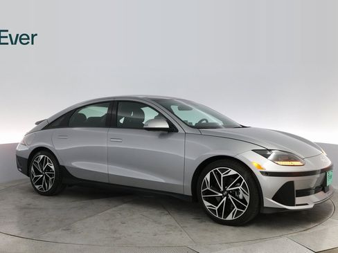 Used 2024 Hyundai Ioniq 6 Limited image 5