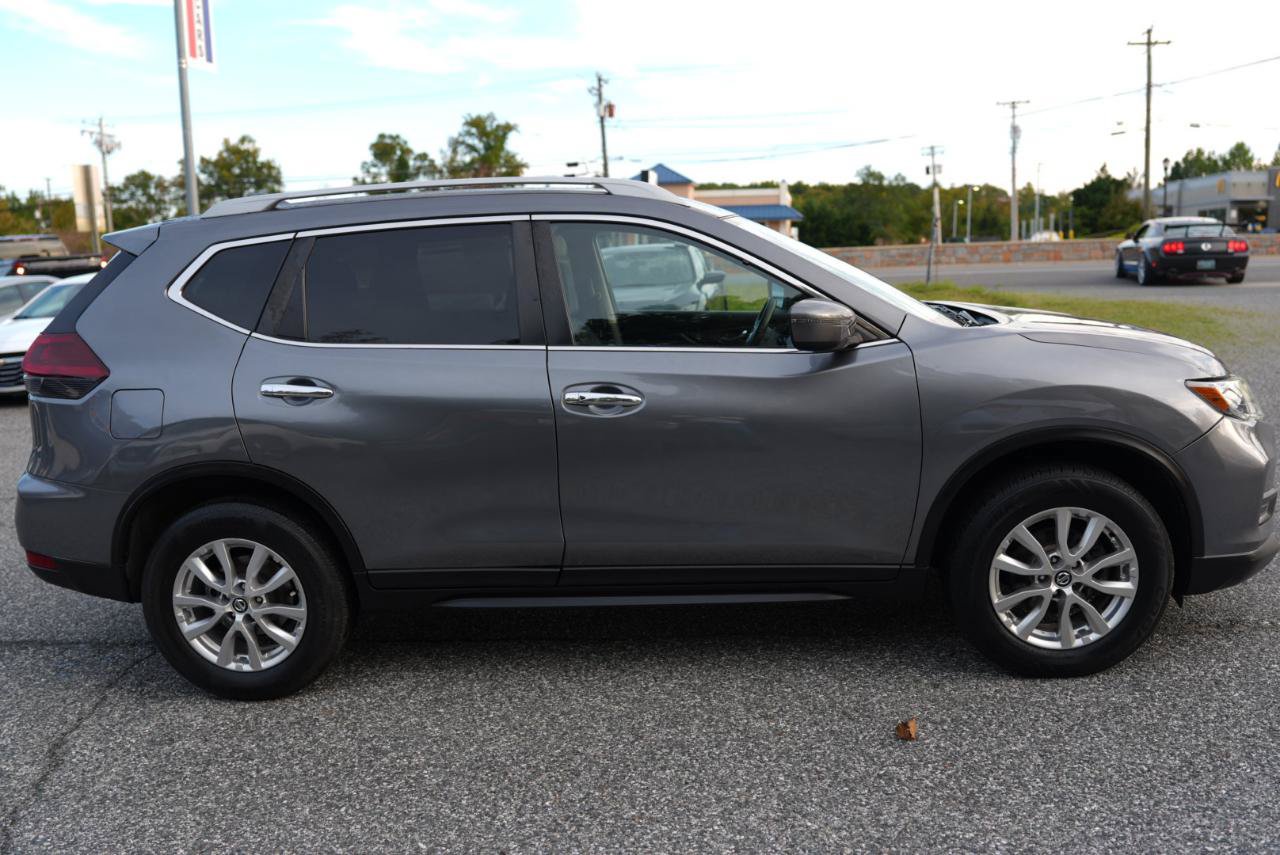 Used 2019 Nissan Rogue SV AWD/4WD image 4