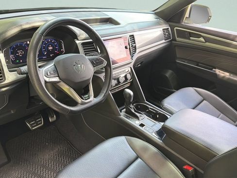 Used 2021 Volkswagen Atlas Cross Sport SEL R-Line FWD image 33