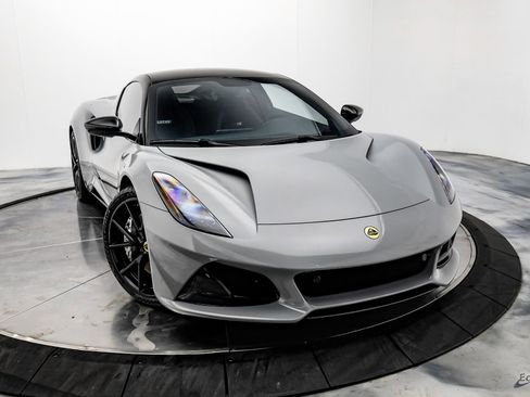 Used 2024 Lotus Emira First Edition image 22