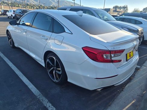 Used 2018 Honda Accord Sport image 5